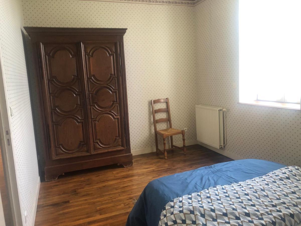 -belle Maison Dans Ancienne Ecole-tarif Reduit Hors We ! Chanzeaux
